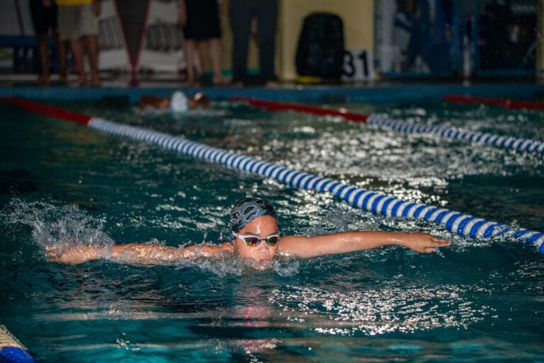 Home women swimmer april2019